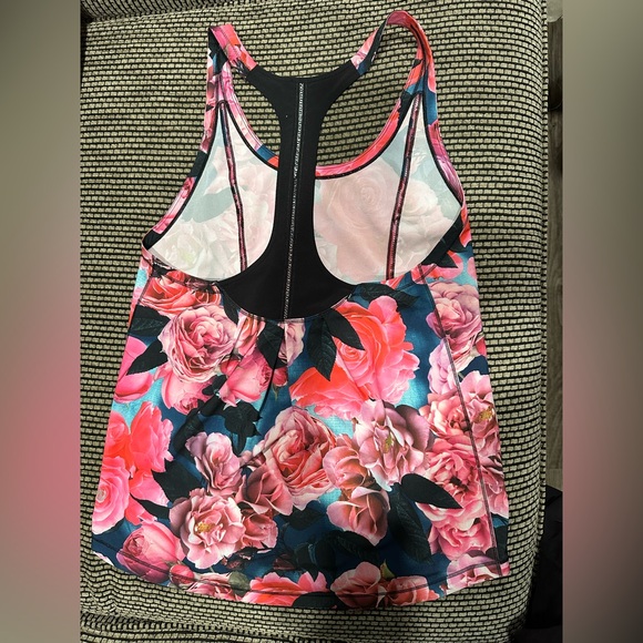 Lululemon coastal tank top secret garden black pink red floral size 6 - Picture 3 of 5